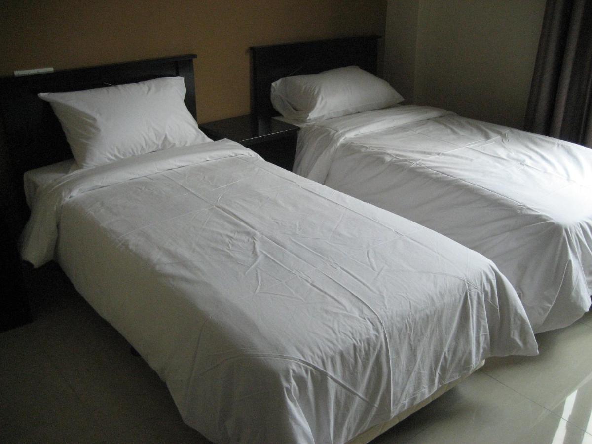 Twin Room with Bathroom